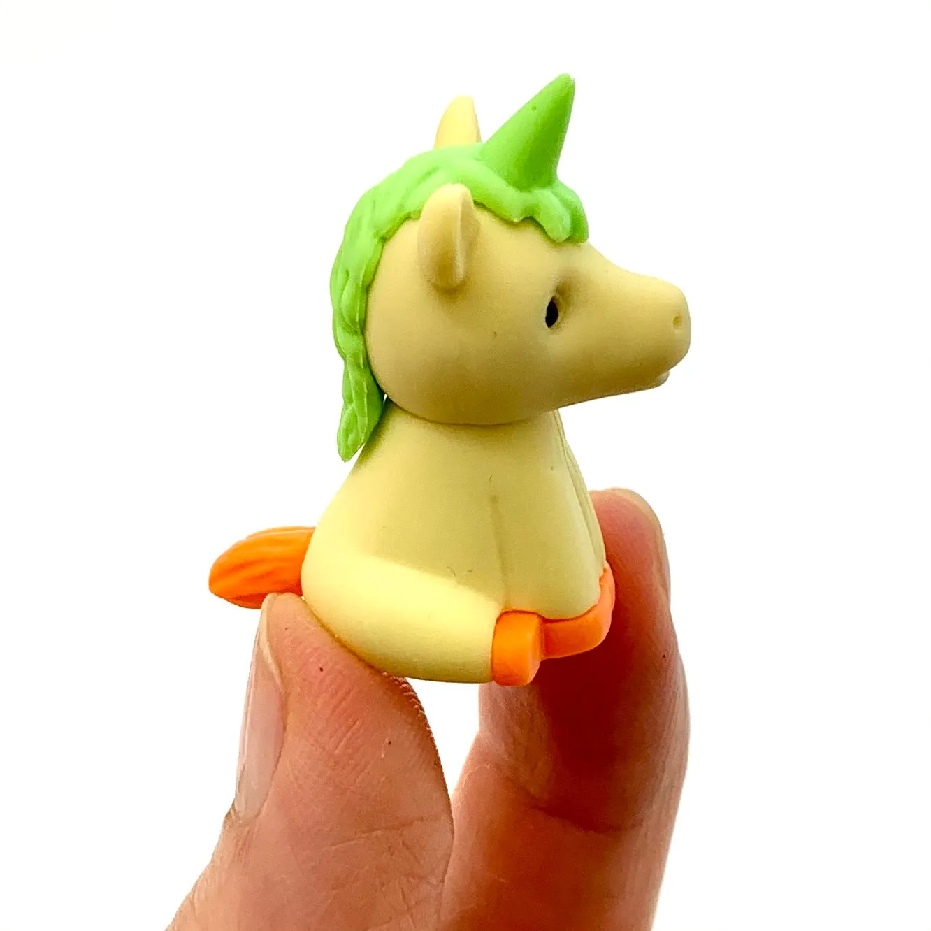 38452 IWAKO Colorz Unicorns -12 sets of 5 Erasers