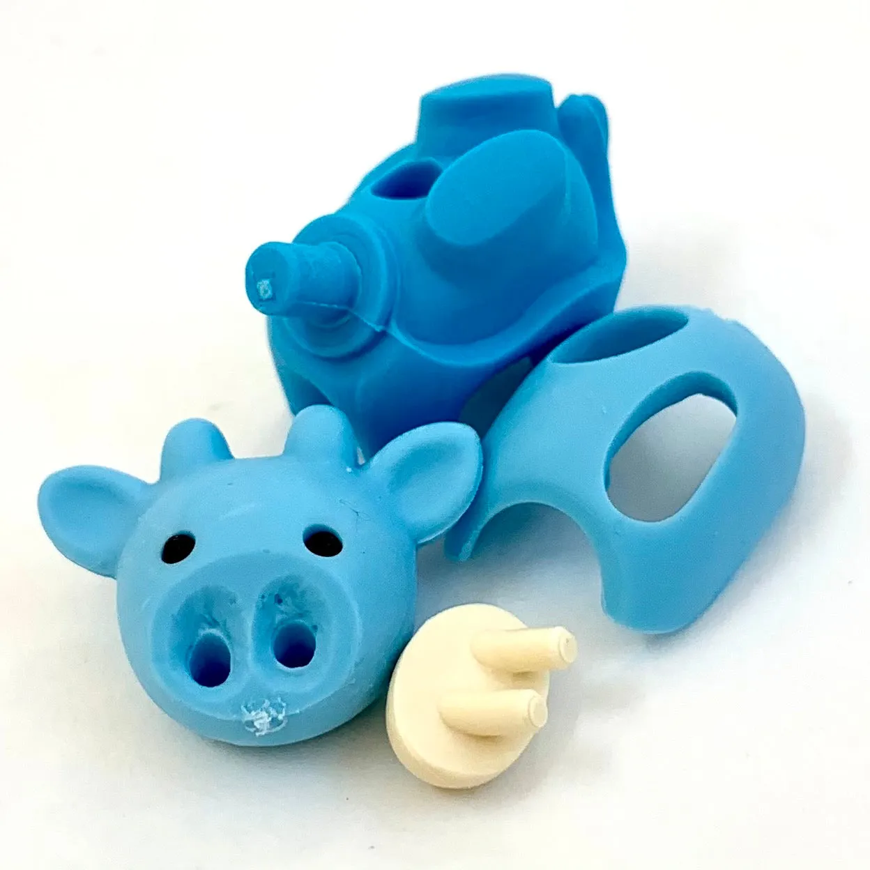 38454 IWAKO Colorz Cows -12 sets of 5 Erasers