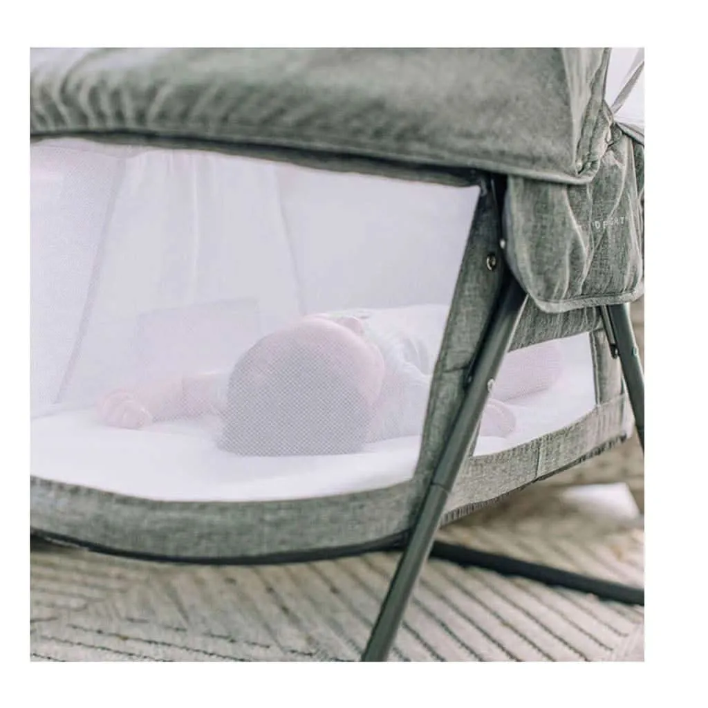 Baby Delight Slumber Deluxe Portable Rocking Bassinet