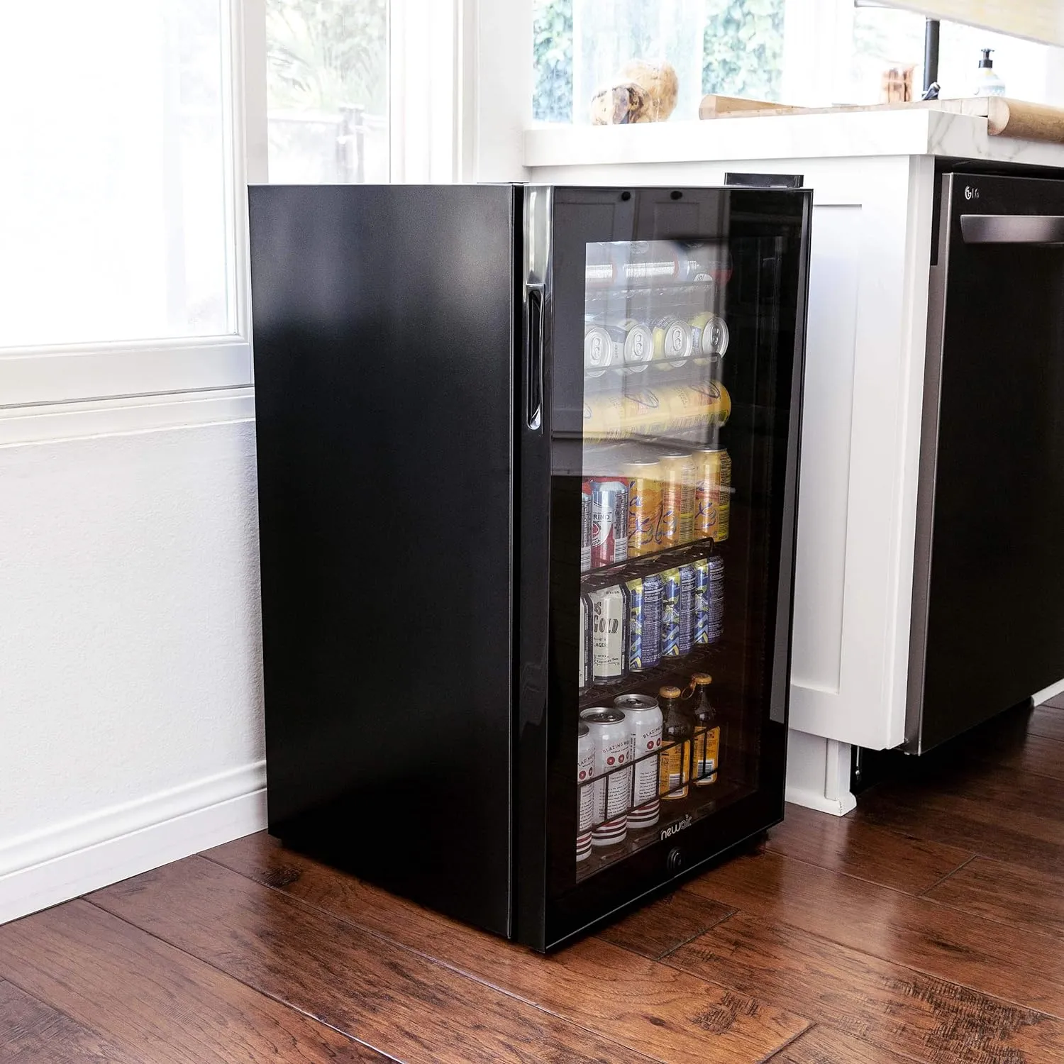 Beverage Refrigerator Cooler, 126 Cans Free Standing with Right Hinge Glass Door