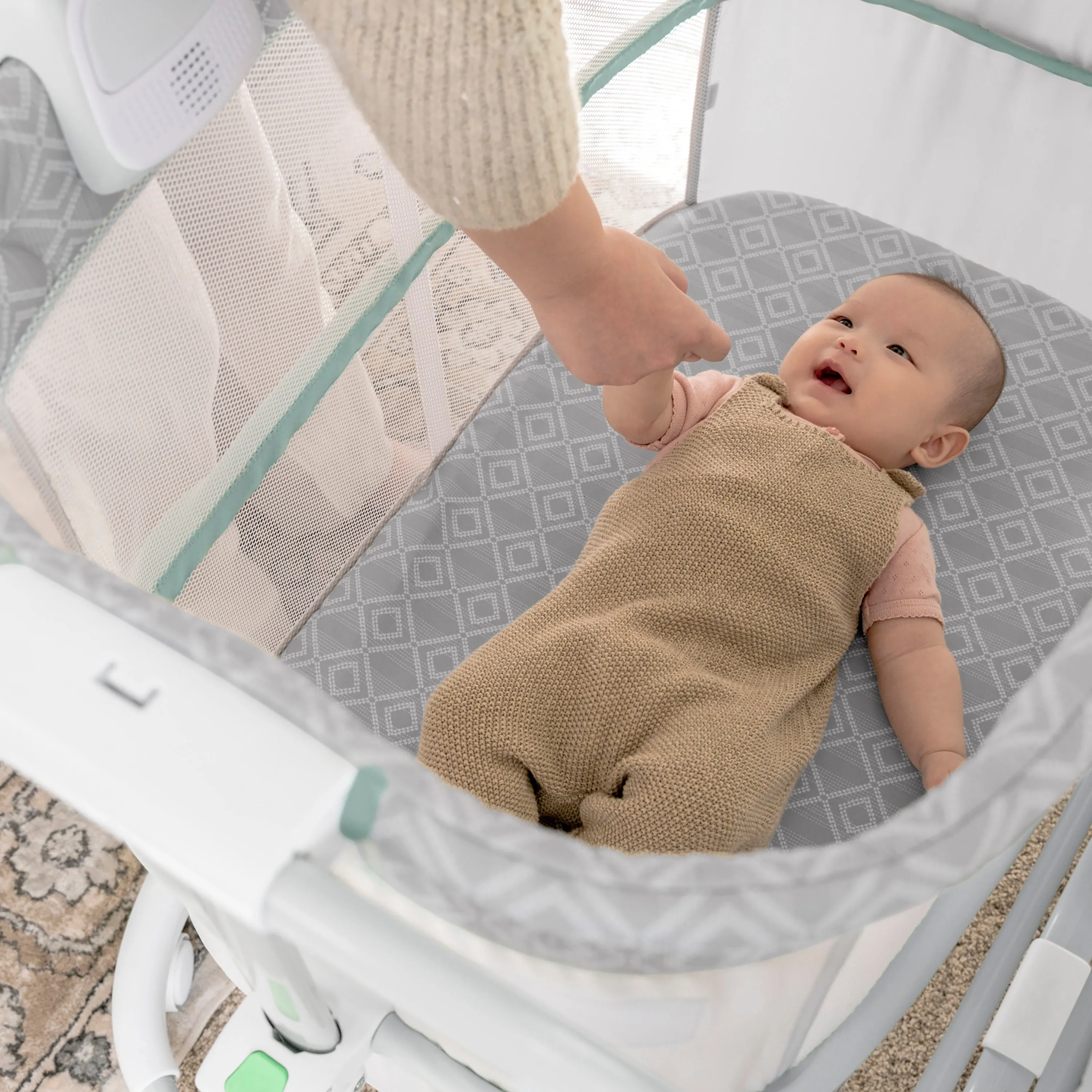 Ingenuity Dream & Grow Bedside Bassinet, Tesse