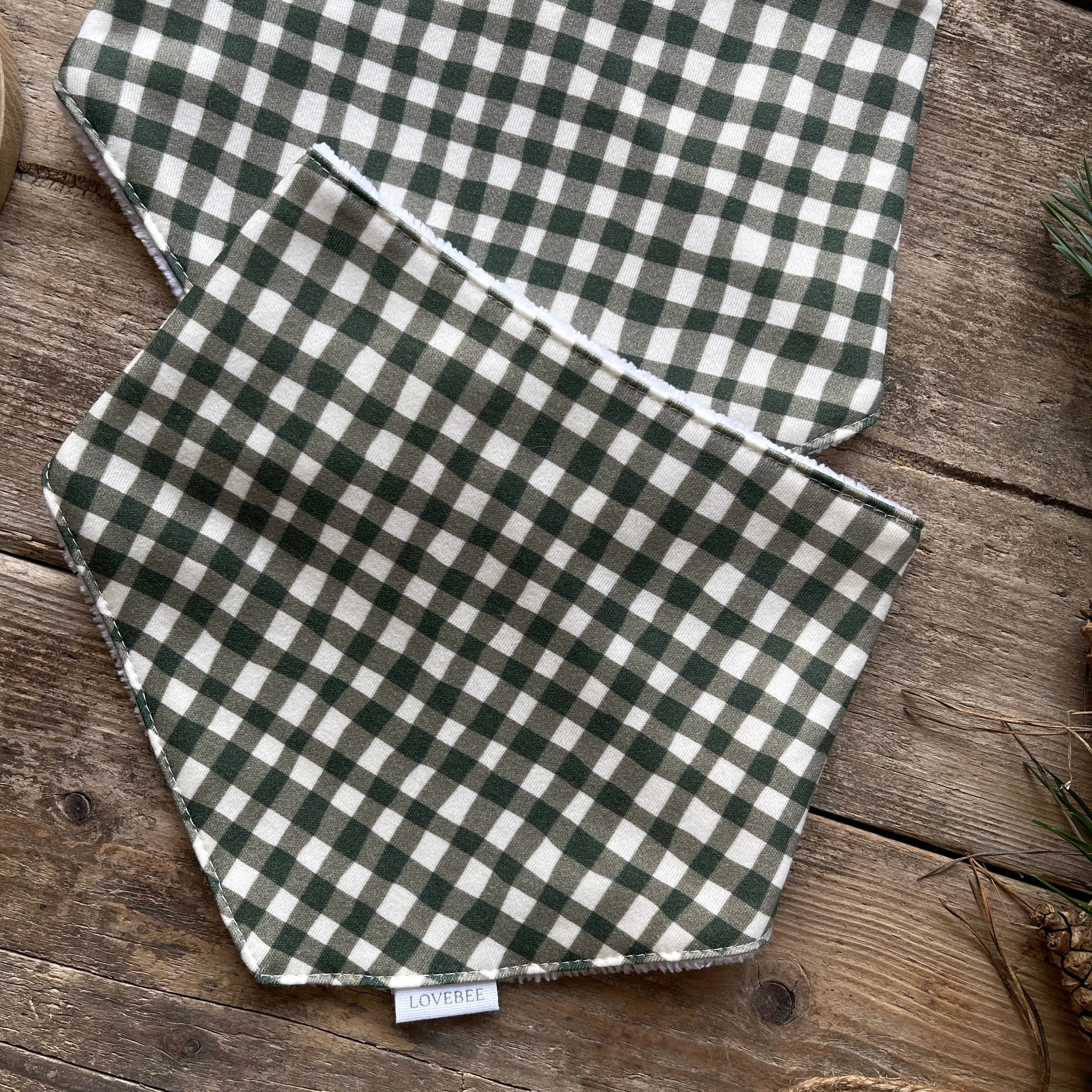 Lumberjack Dribble Bib