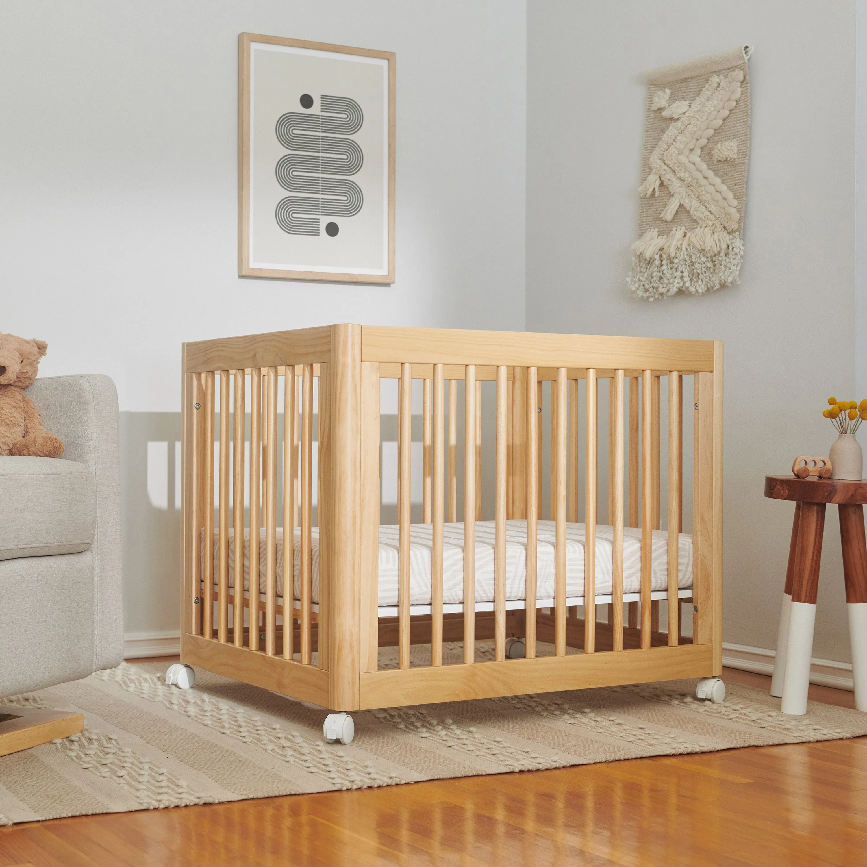 Yuzu 8-in-1 Convertible Crib with All-Stages Conversion Kits